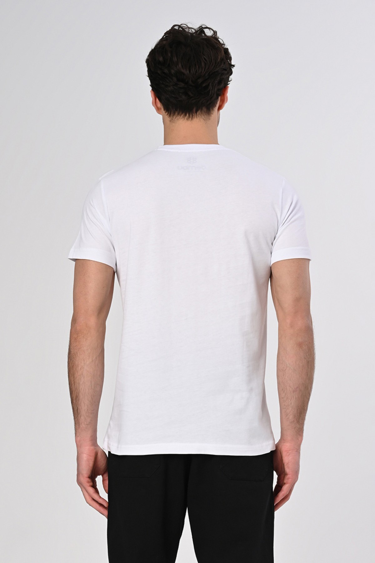 Medine Tasarım Bisiklet Yaka Beyaz Pamuk T-shirt 22’
